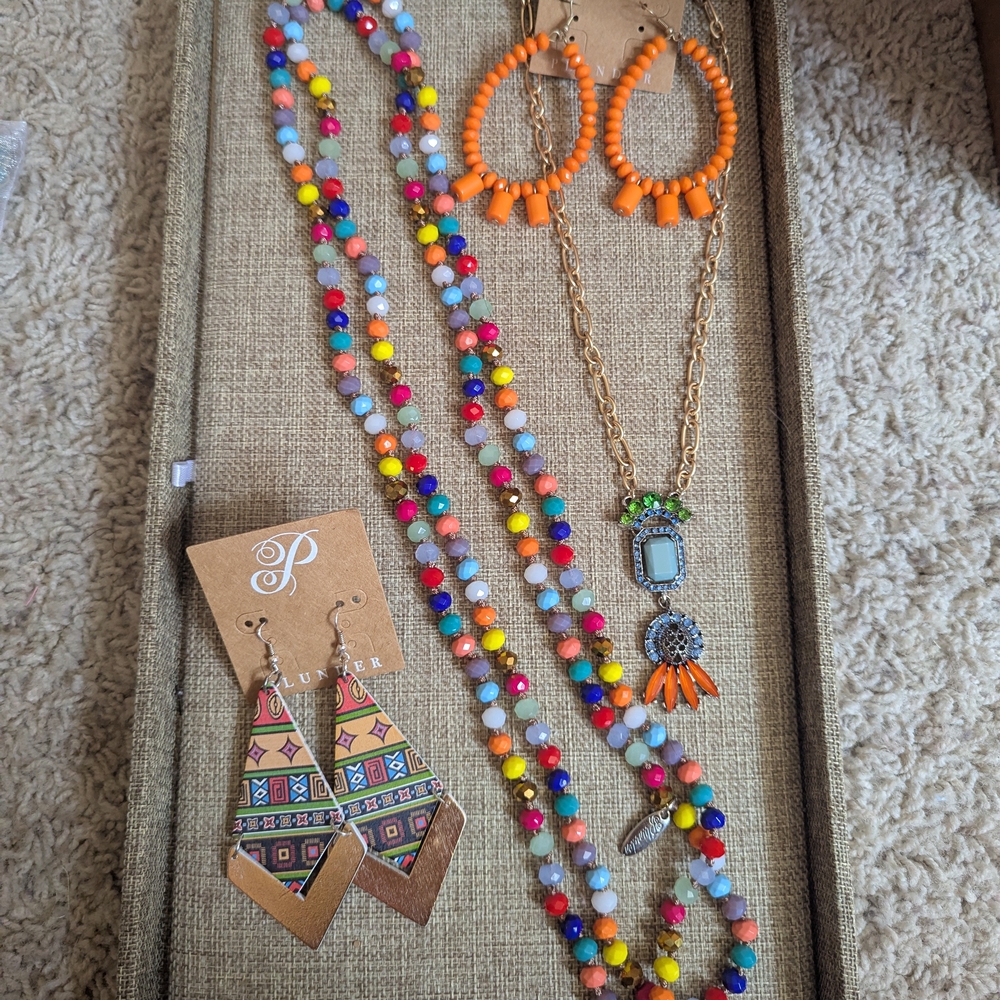 Colorful Beaded Jewelry Set